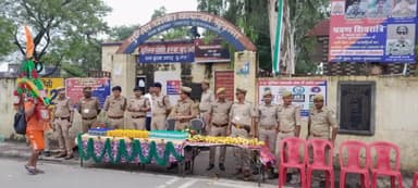 बुढ़ाना: बुढ़ाना पुलिस ने कावड़ यात्रियों को खाद्य सामग्री की वितरित