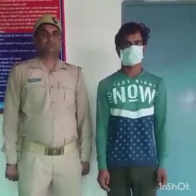 हापुड़: गांव पटना मुरादपुर मार्ग से पुलिस ने चेकिंग के दौरान अवैध चाकू के साथ एक अभियुक्त को किया गिरफ्तार