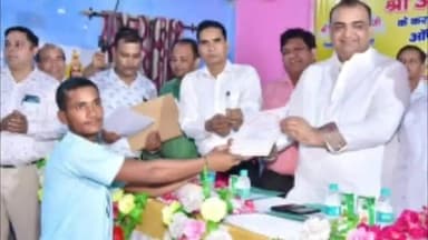 रामपुर: पुरानी तहसील में आयोजित रोजगार मेले में भाजपा विधायक आकाश सक्सेना शामिल हुए, 16 युवाओं को वितरित किए जॉइनिंग लेटर