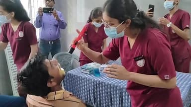 पीथमपुर: औद्योगिक नगरी पीथमपुर में कालेज ऑफ डेंटल साइंस के विद्यार्थियों द्वारा शा.सामुदायिक केंद्र में लगाया जा रहा निःशुल्क शिव