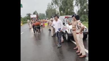 जगाधरी: कलानोर हाईवे पर पुलिस अधीक्षक ने कांवड़ यात्रा रूट का किया निरीक्षण, ड्यूटी पर तैनात पुलिसकर्मियों को दिए आवश्यक निर्देश