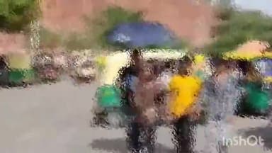 आगरा: थाना रकाबगंज के बिजली घर चौराहें पर नाबालिगों का दबंगई में रील्स बनाते वीडियो हुआ वायरल,पुलिस ने दी हिदायत