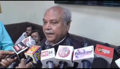 ग्वालियर गिर्द: ज़िले में केंद्रीय मंत्री नरेंद्र तोमर बोले- पश्चिम बंगाल में 'अराजकता का राज' है