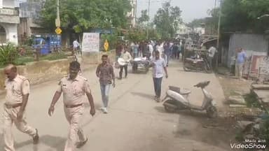 सुनेल: सुनेल में राजपूत समाज के लोगों द्वारा भाजपा जिला अध्यक्ष के खिलाफ विरोध प्रदर्शन कर भाजपा जिला अध्यक्ष का पुतला फूंका