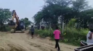 मेड़ता: गोटन के खनिज विभाग ने आलनियावास क्षेत्र में अवैध रूप से बजरी का परिवहन करते हुए 11 ट्रैक्टर किए जब्त