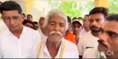 खाजूवाला: अतिक्रमण हटाने के चलते बेरोजगार खोखा संचालक खाजूवाला मंडी में धरने पर, धरनास्थल पर पहुंचे थानाधिकारी ने सुनी समस्या