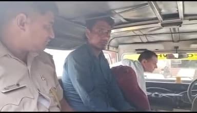 अलवर: रेलवे स्टेशन पर अवैध रूप से कैन में देसी हथकढ़ शराब भरकर खड़े एक व्यक्ति को जीआरपी थाना पुलिस ने किया गिरफ्तार