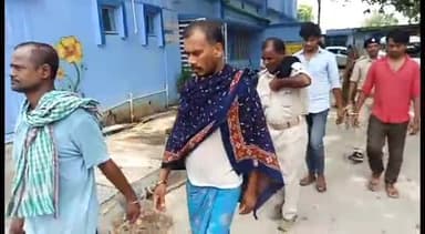 बेगूसराय: उत्पाद विभाग ने शहरी क्षेत्र से अवैध शराब पीने और बेचने के आरोप में 4 व्यक्तियों को किया गिरफ्तार