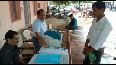 सागर नगर: ईवीएम के प्रति जागरूकता को लेकर कलेक्टर कार्यालय सागर सहित समस्त विभागीय कार्यालय तहसील में सेंटर हुए स्थापित