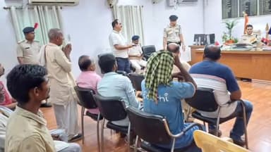 गया टाउन सीडी ब्लॉक: केदारनाथ मार्केट के समीप एसएसपी ने अपने कार्यालय में आए 25 फरियादियों की सुनी फरियाद