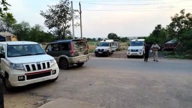 कामां: मेवात क्षेत्र में चंडीगढ़ एटीएस की साइबर टीम ने स्थानीय पुलिस के साथ ऑनलाइन ठगों की तलाश के लिए चलाया सर्च ऑपरेशन