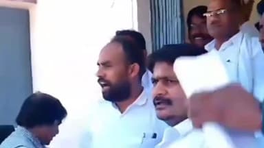 त्योंथर: तहसील मुख्यालय में व्याप्त भ्रष्टाचार एवं अन्य मांगों को लेकर अधिवक्ता संघ त्योंथर ने तहसीलदार को सौंपा ज्ञापन