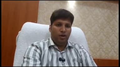 रामपुर: कलेक्ट्रेट स्थित कार्यालय पर DM ने प्रेस कॉन्फ्रेंस कर PM आवास योजना के तहत आवास व नौकरी देने की जानकारी दी