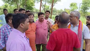 सलोन: परशदेपुर में विद्युत कटौती से परेशान उपभोक्ताओं ने पावर हाउस का किया घेराव, की नारेबाज़ी