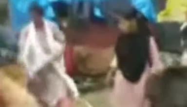 गोंडा: कांशीराम कॉलोनी में अवैध मांस की बिक्री को लेकर दो पक्षों की महिलाओं में जमकर हुई मारपीट, 9 के खिलाफ मुकदमा हुआ दर्ज