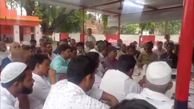 आज़मगढ़: मुबारकपुर थाना परिसर में सावन और मोहर्रम पर्व को सकुशल संपन्न कराने हेतु पीस कमेटी की बैठक हुई आयोजित