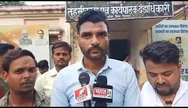 टीकमगढ़: पलेरा तहसील कार्यालय में पटवारी परीक्षा के अभ्यार्थी ने कहा- मध्य प्रदेश को कहा जा रहा घोटाला प्रदेश