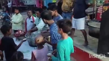 जहानाबाद: मलहचक में शिव भक्त कांवरिया संघ के द्वारा गुप्ता धाम जाने से पूर्व किया गया भव्य भंडारे का आयोजन, सैंकड़ों लोग हुए शामिल