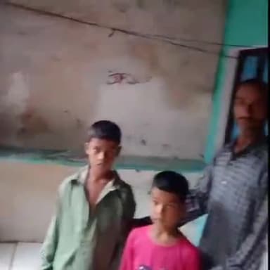 धनौरा: मंडी धनोरा के गांव कोरला में लगातार हो रही बारिश के कारण मकान की दीवार नीचे धरती हुआ नुकसान मुआवजे की मांग