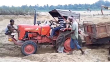 सिंगरौली: लंघाडोल पुलिस ने डोंगरी गांव से रेत का अवैध परिवहन करते एक ट्रैक्टर को किया जब्त