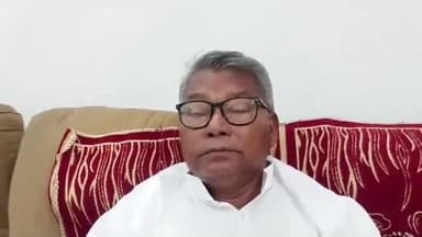 हज़ारीबाग: सर्किट हाउस में आदिवासियों को ठगकर सिर्फ वोट ले रही है सरकार- पूर्व सांसद सालखन मुर्मू