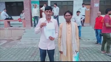 आज़मगढ़: चकखैरूल्लाह गांव निवासी पीड़ित ने दबंग पट्टीदारों पर लगाया मकान नहीं बनने देने का आरोप, SDM को सौंपा शिकायती पत्र