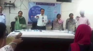 सूरजपुर: बीएलओ एवं सुपरवाइजरों को त्रुटि रहित मतदाता सूची तैयार करने के लिए सूरजपुर में दिया गया प्रशिक्षण