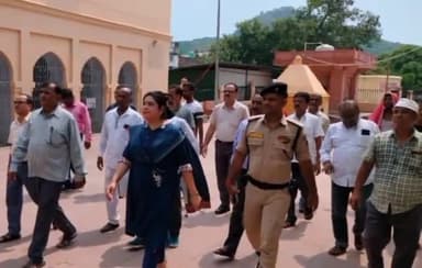 गया टाउन सीडी ब्लॉक: नगर आयुक्त अभिलाषा शर्मा ने पितृपक्ष मेला को लेकर पार्किंग स्थल का किया निरीक्षण