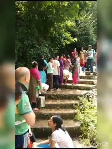 कुल्लू: प्रशासन से निवेदन है कि जल्द से जल्द पानी की लाइन ठीक की जाए 🙌🙏
#kulluupdate #dckullu#dckullu