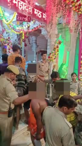 गाज़ियाबाद: श्रावण शिवरात्रि को लेकर प्रसिद्ध दूधेश्वरनाथ मंदिर की सुरक्षा व्यवस्था का अतिरिक्त पुलिस आयुक्त ने किया गया निरीक्षण