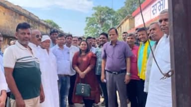 गिरियक: निवर्तमान बीडीओ निर्मल कुमार को गिरियक प्रखंड कार्यालय में दी गई विदाई