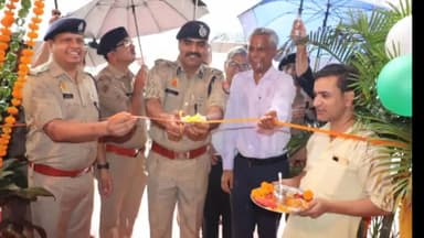 मुरादाबाद: डीआईजी मुनिराज व डीएम शैलेंद्र कुमार सिंह ने कांठ रोड पर कांवड़ सेवा शिविर का किया उद्घाटन