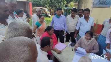 धनरुआ: थाना परिसर धनरुआ में कैम्प लगाकर आधा दर्जन भूमि विवाद संबंधित मामलों का किया गया निष्पादन