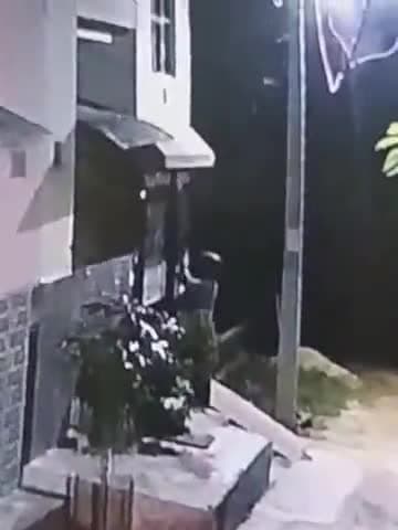 अलवर: जाट कॉलोनी में LDC के घर से 7 लाख के जेवर व ढाई लाख रुपए की नकदी हुई चोरी, CCTV में चोर आया नजर