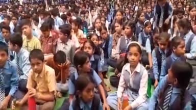 पन्ना: बाईपास स्थित सीएम राइस स्कूल में "स्कूल चले हम" कार्यक्रम में शामिल हुए कैबिनेट मंत्री बृजेन्द्र प्रताप सिंह