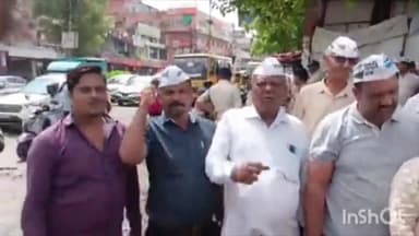 हुज़ूर: एमपी नगर चौराहे पर आम आदमी पार्टी ने पटवारी परीक्षा में घोटाले का आरोप लगाते हुए किया प्रदर्शन