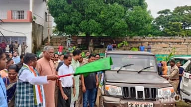 सुकमा: सुकमा के मिनी स्टेडियम में मंत्री कवासी लखमा ने पौधा तूहर दुआर योजना का हरी झंडी दिखाकर किया शुभारंभ