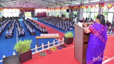 हुज़ूर: आनन्द नगर स्थित सेंट पॉल स्कूल में "स्वच्छ सर्वेक्षण 2023" के तहत आयोजित सेमीनार में सम्मिलित हुई महापौर मालती राय