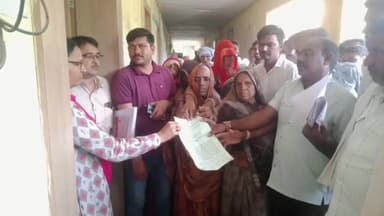 रामगंजमण्डी: ताकली बांध सघर्ष समिति ने उपखण्ड कार्यालय के बाहर किया प्रदर्शन, रघुनाथपुरा को सिंचाई परियोजना में अवाप्त कराने की मांग