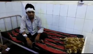 टीकमगढ़: दुनातर गांव में एक व्यक्ति के साथ शराब के नशे में 4 लोगों ने की मारपीट, जिला अस्पताल में उपचार जारी