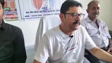 मोतिहारी: बलुआ चौक स्थित चित्र मंदिर कैंपस परिसर में ईस्ट चंपारण डिस्टिक क्रिकेट एसोसिएशन व उसके कमेटी ऑफ मैनेजमेंट की हुई बैठक