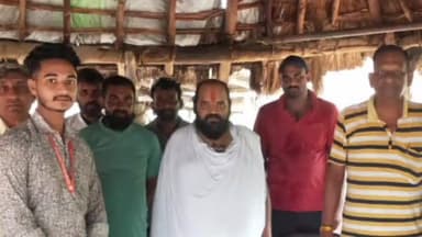 लालढांग: लालढांग मे श्री ध्रुव चरित टेबल ट्रस्ट हॉस्पिटल की ओर से बाढ़ पीड़ितों को राशन एवं निशुल्क को दवाइयों का किया गया वितरण