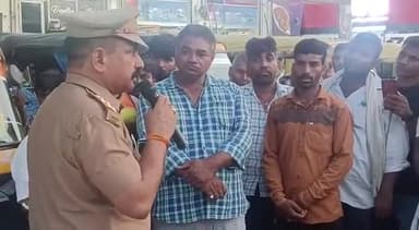 ऑटो में अश्लील गीत बजाने पर चालकों को विरुध्द होगी कार्यवाही-रणधीर मिश्र...#newsbulletin360 #news #gorakhpur