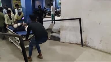 अररिया: मझुआ नहर के समीप अज्ञात अपराधी ने बाइक सवार को गोली मारकर किया घायल, बाइक रुपया मोबाइल और चेन को लूटा