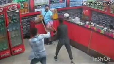 आगरा: थाना ताजगंज पुलिस ने पर्यटक से मारपीट करने वाले पांच आरोपियों को किया गिरफ्तार,डीसीपी सिटी सूरज राय ने दी जानकारी