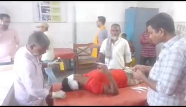 अररिया: गैड़ा में मोबाइल को लेकर दो पक्षों के बीच हुई मारपीट में एक युवक जख्मी सदर अस्पताल अररिया में इलाज जारी