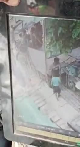 मोदीनगर: मुरादनगर में पुलिस द्वारा युवक की पिटाई का वीडियो सोशल मीडिया पर हुआ वायरल