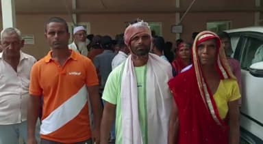 बुलंदशहर: गांव कपना से पीड़ित पहुंचा SSP ऑफिस, रंजिश में हुए हमले में घायल ने SSP से लगाई न्याय की गुहार