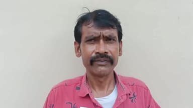 गौरिहार: कल्याणपुर का किसान जमीन के सीमांकन के लिए अधिकारियों के लगा रहा चक्कर, SDM से शिकायत करने के बावजूद भी नहीं हुआ न्याय