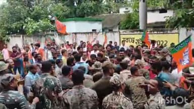 सुकमा: ज़िले में विभिन्न स्थानीय मुद्दों को लेकर भाजपा ने किया विधायक निवास का घेराव, कलेक्टर को सौंपा ज्ञापन